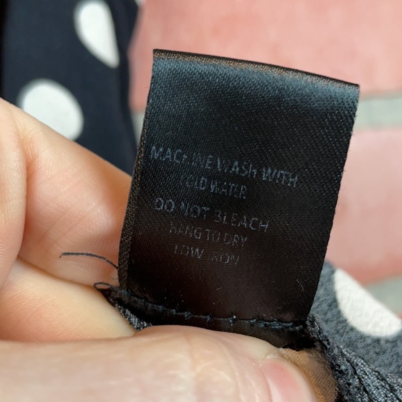 VICI Black and White Polka Dot Sleeveless V Neck Tank Blouse M - Picture 8 of 9